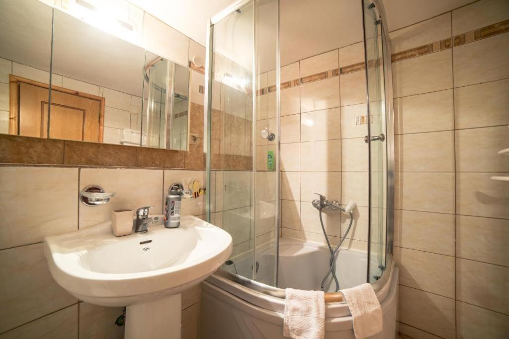 Menecrates Rustic - San Matteo Apartment Agios Matthaios  ภายนอก รูปภาพ
