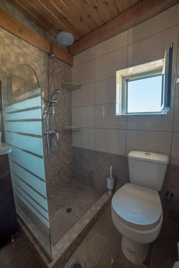 Menecrates Rustic - San Matteo Apartment Agios Matthaios  ภายนอก รูปภาพ