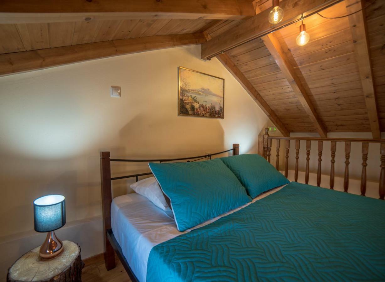 Menecrates Rustic - San Matteo Apartment Agios Matthaios  ภายนอก รูปภาพ